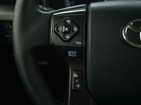 Used 2019 Toyota 4Runner TRD Off-Road Premium image 24