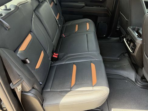 Used 2024 GMC Sierra 1500 AT4 image 43