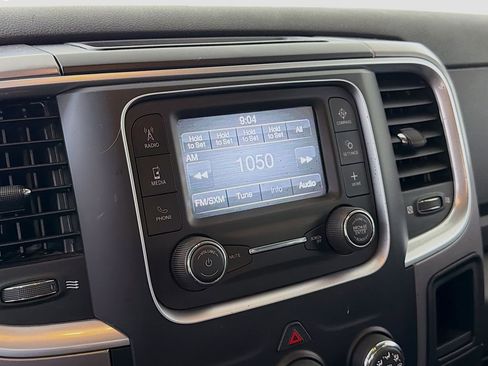 Used 2022 RAM 1500 Classic SLT image 16