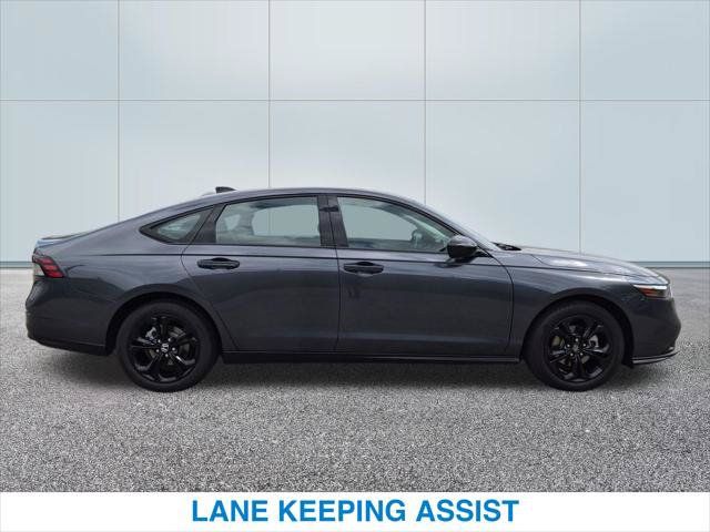 Used 2025 Honda Accord SE image 6