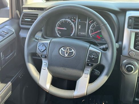 Used 2022 Toyota 4Runner Limited image 18