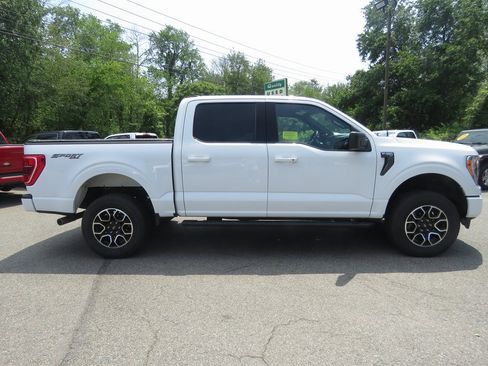 Used 2022 Ford F150 XLT w/ Equipment Group 302A High image 5