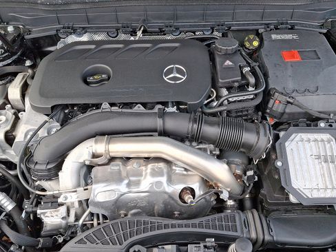 Certified 2024 Mercedes-Benz GLB 250 4MATIC image 28