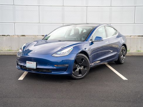 Used 2019 Tesla Model 3 Long Range image 1