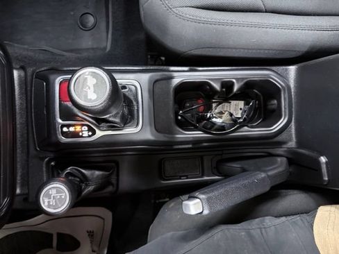 Used 2023 Jeep Wrangler Unlimited w/ Safety Group AWD/4WD image 26