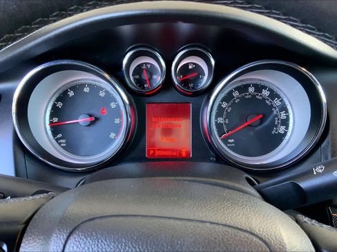 Used 2019 Buick Cascada Premium image 26