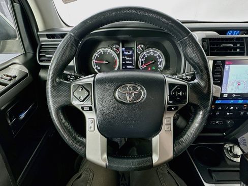 Used 2023 Toyota 4Runner Limited AWD/4WD image 11