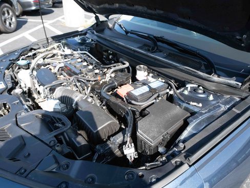 Used 2025 Honda Accord SE image 32
