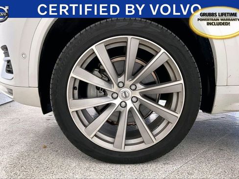 Used 2023 Volvo XC90 B6 Plus image 12