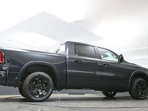 New 2026 RAM 1500 4x4 Crew Cab image 37