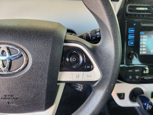 Used 2017 Toyota Prius Two FWD image 28