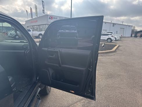 Used 2023 Toyota 4Runner TRD Off-Road Premium w/ Off Road Premium Plus Package image 23