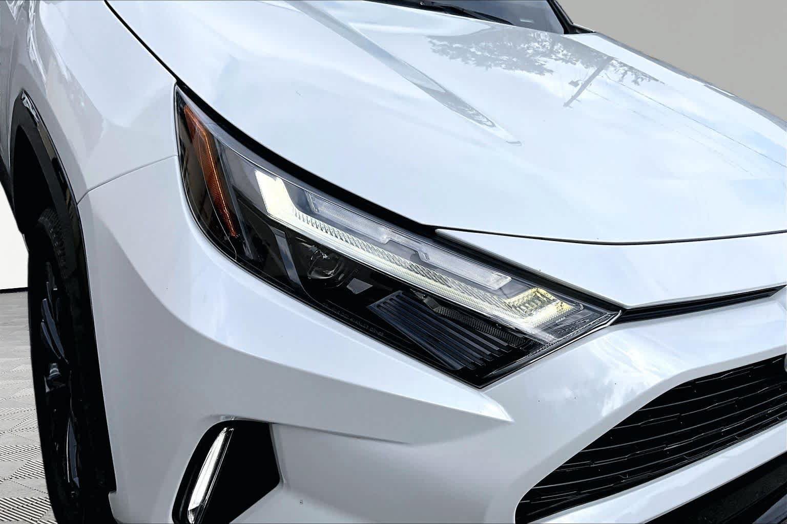 Certified 2023 Toyota RAV4 XSE AWD/4WD image 28