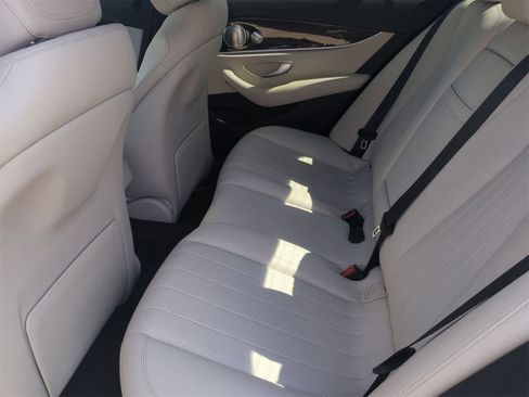Used 2020 Mercedes-Benz E 350 Sedan image 20