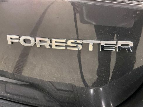 Used 2021 Subaru Forester Premium AWD/4WD image 10