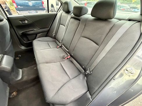 Used 2017 Honda Accord LX image 9