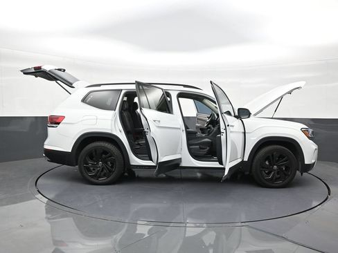 Used 2022 Volkswagen Atlas SE FWD image 28
