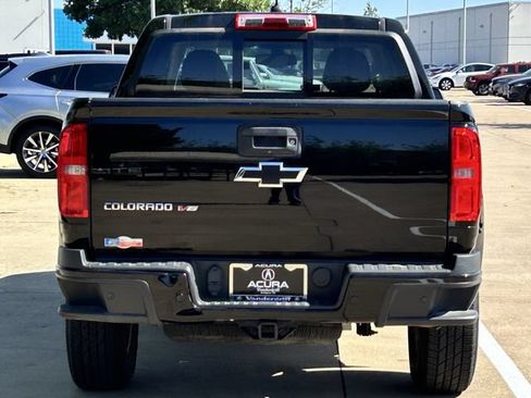 Used 2019 Chevrolet Colorado Z71 AWD/4WD image 5