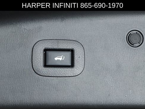 Used 2024 INFINITI QX80 Sensory image 32