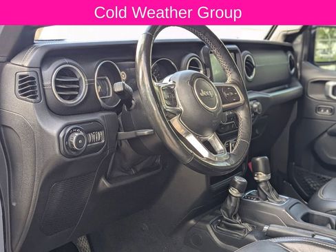 Used 2019 Jeep Wrangler Unlimited Sahara image 11