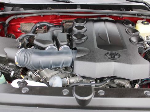 Used 2022 Toyota 4Runner TRD Off-Road Premium image 43