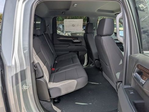 New 2026 GMC Sierra 1500 SLE w/ Preferred Package RWD image 16