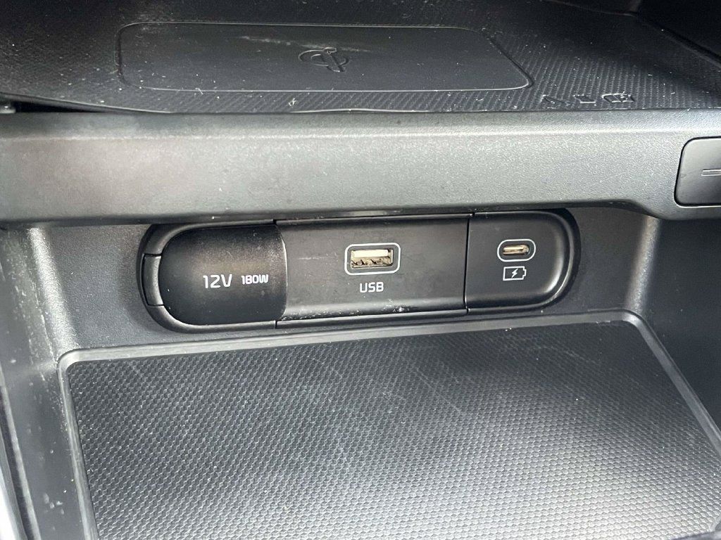 Used 2024 Kia Soul S FWD image 27