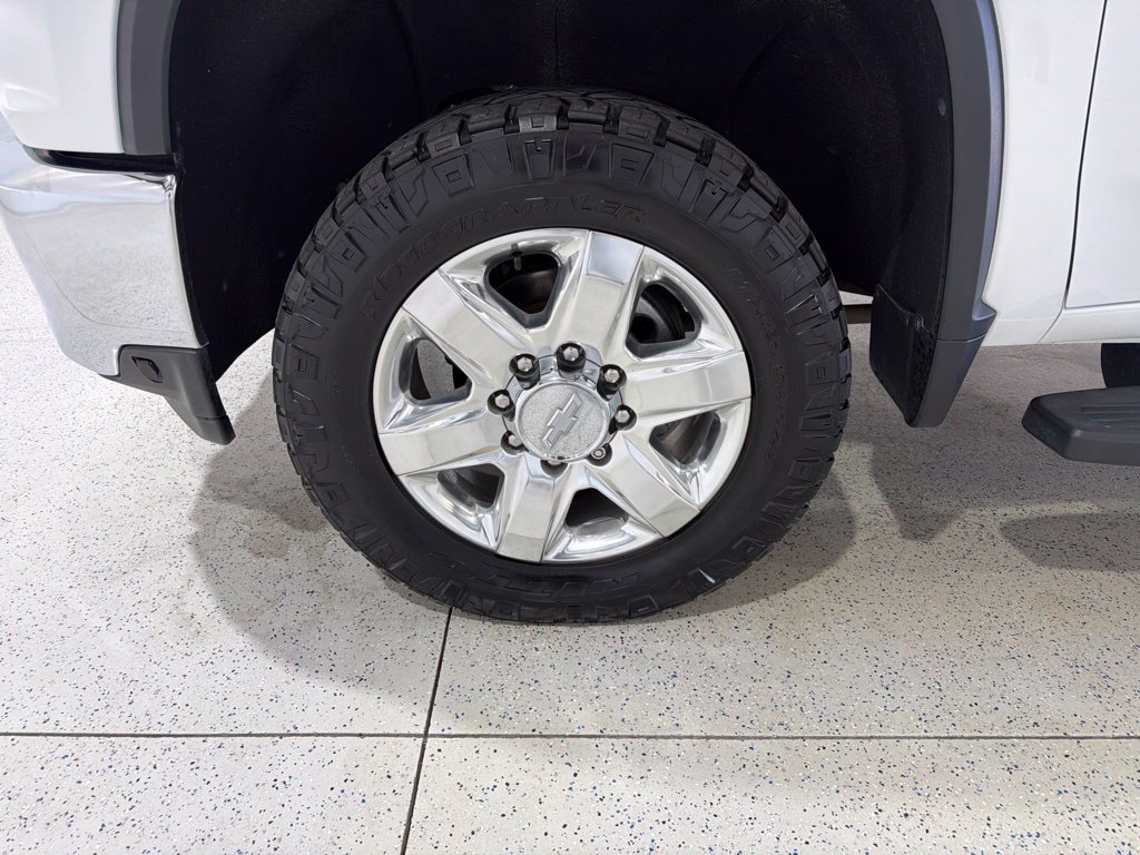 Used 2020 Chevrolet Silverado 2500 LTZ w/ LTZ Premium Package AWD/4WD image 32