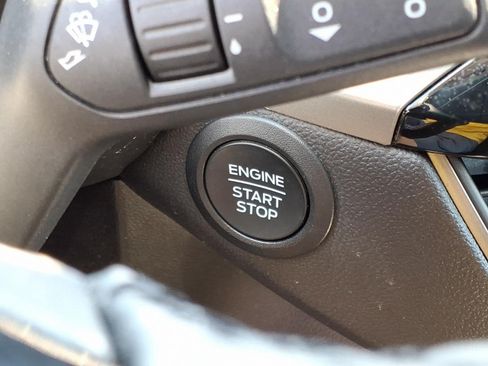 Certified 2025 Ford Escape Active w/ Cold Weather Package FWD image 22