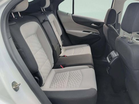 Used 2020 Chevrolet Equinox LS FWD image 20