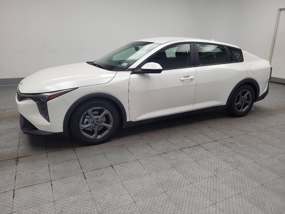 Used 2025 Kia K4 FWD image 2