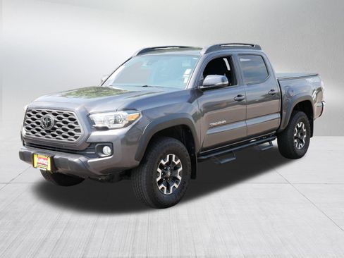 Used 2023 Toyota Tacoma TRD Off-Road AWD/4WD image 3
