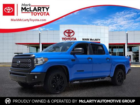 Used 2020 Toyota Tundra SR5 w/ SR5 Upgrade Package AWD/4WD image 1
