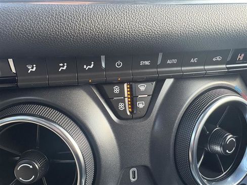 Used 2025 Chevrolet Blazer LT image 19