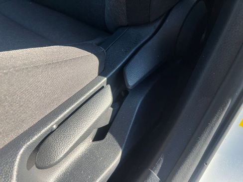 Used 2025 Toyota Camry LE image 23