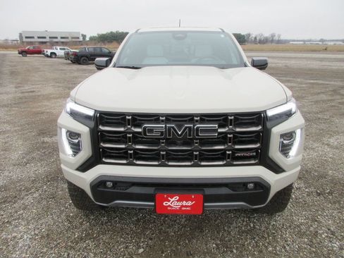 New 2026 GMC Canyon AT4X w/ LPO, Black Badging Package AWD/4WD image 12