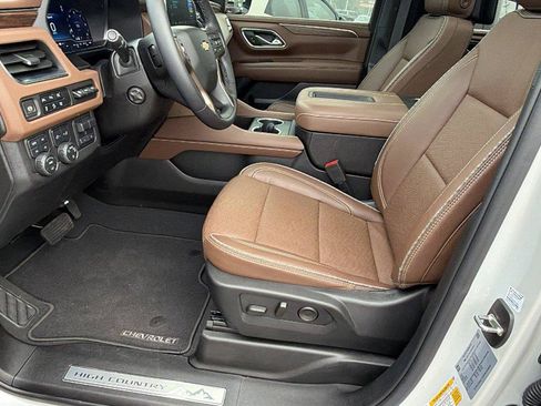 Used 2023 Chevrolet Tahoe High Country AWD/4WD image 17