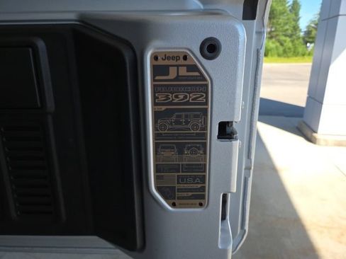 Used 2024 Jeep Wrangler Unlimited Rubicon 392 AWD/4WD image 57