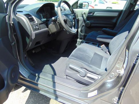 Used 2011 Honda CR-V SE image 2