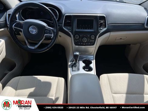 Used 2021 Jeep Grand Cherokee Laredo AWD/4WD image 14