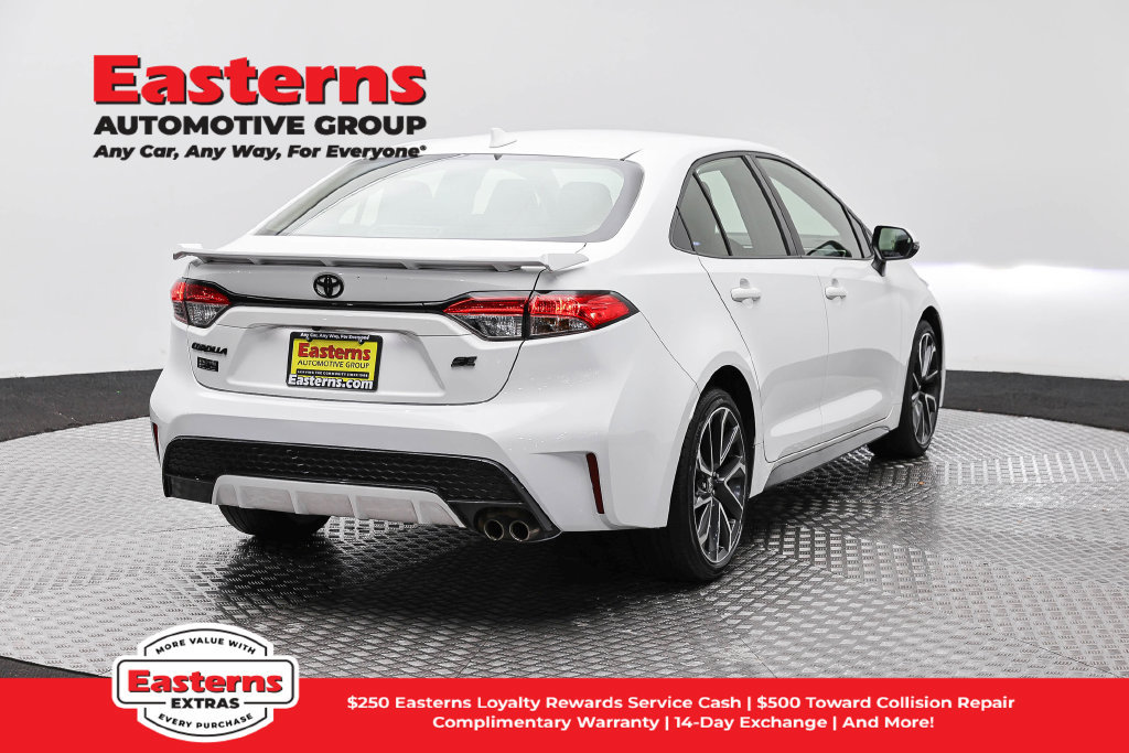 Used 2022 Toyota Corolla SE FWD image 6