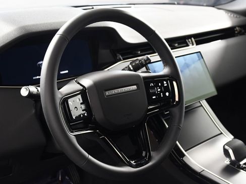 Certified 2026 Land Rover Range Rover Evoque S AWD/4WD image 13