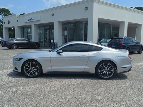Used 2016 Ford Mustang GT Premium w/ Enhanced Security Package RWD image 4