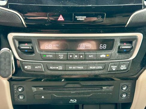 Used 2022 Honda Pilot Elite image 23