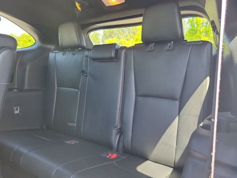 Used 2021 Toyota Highlander XSE AWD/4WD image 11