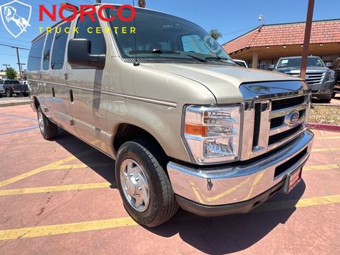 Used 2013 Ford E-350 and Econoline 350 XLT image 4