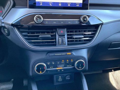 Used 2024 Ford Escape Active image 15