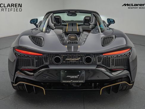 Used 2025 McLaren Artura Spider image 15