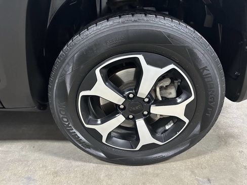 Used 2020 Jeep Renegade Trailhawk w/ Cold Weather Group image 23