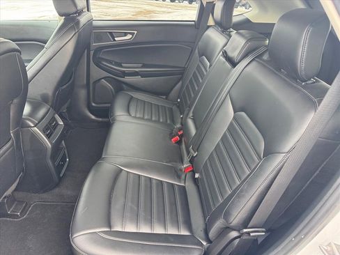 Used 2023 Ford Edge SEL image 10